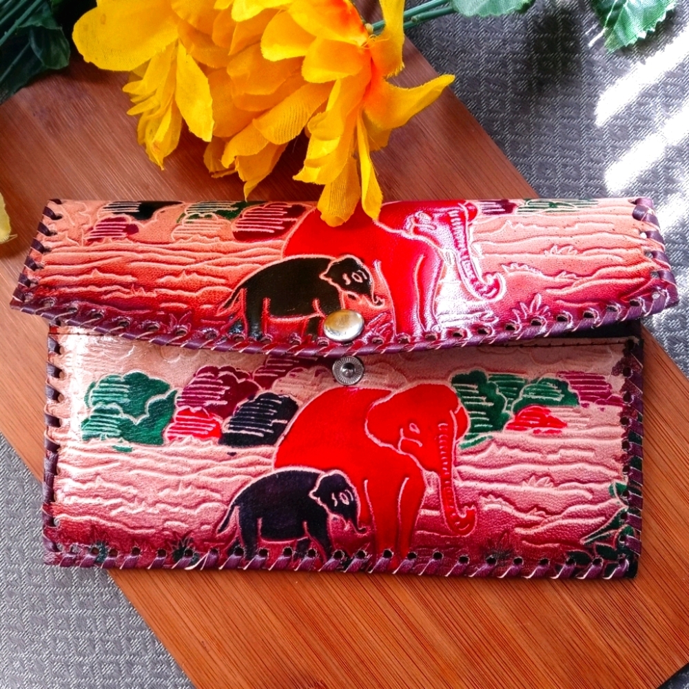1PC Beautiful Leather Elephant Wallet